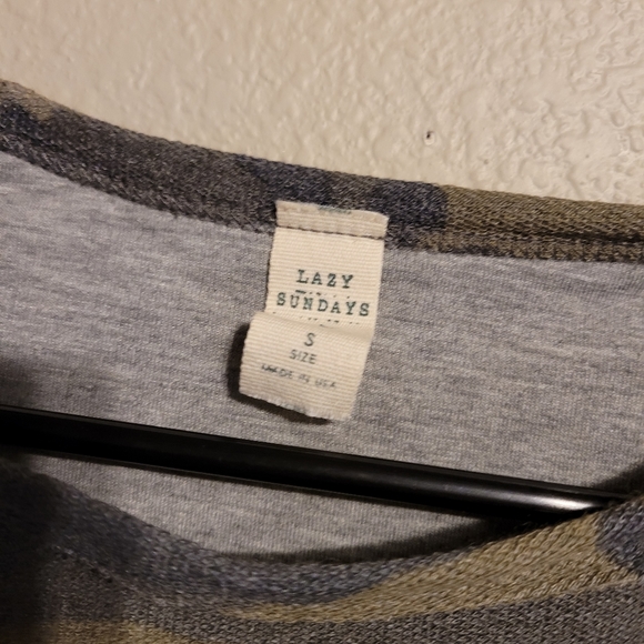 Lazy Sundays Camo Sweatshirt - Picture 3 of 11